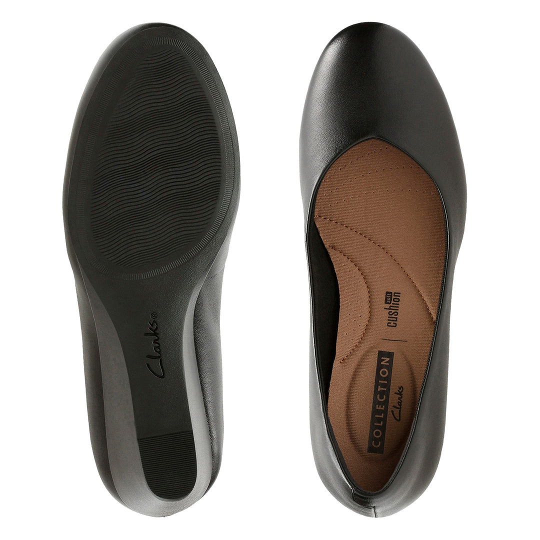 Shop Flores Tulip Black Leather Women s Shoes Online in UAE Clarks UAE
