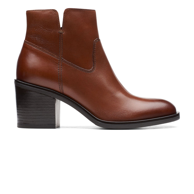 Buy Shoes for Women Online in Dubai & Abu Dhabi Clarks Page 3